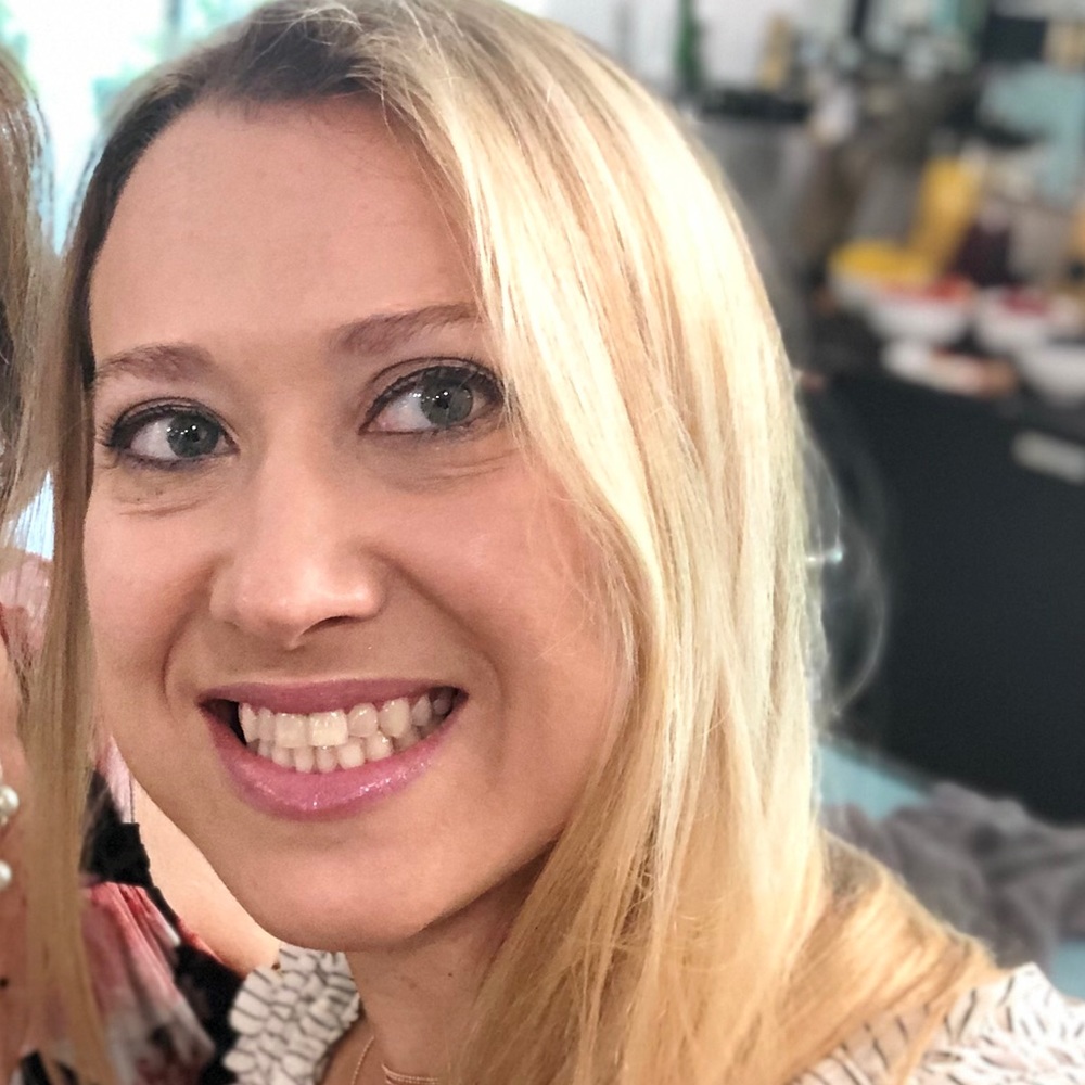 Meet your Posher, Danielle